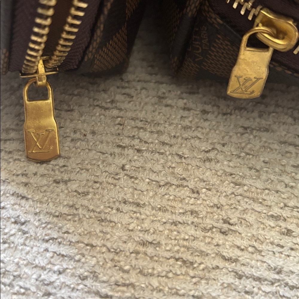 Checkered Brown Cosmetic *Fashion Pouches - Picture 4 of 17